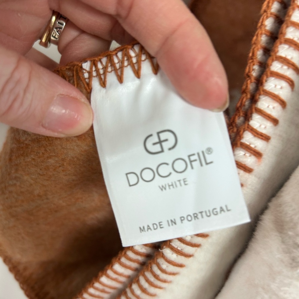 NEW! Docofil MUSHROOM Print Throw Neutral Blanket - Picture 8 of 9